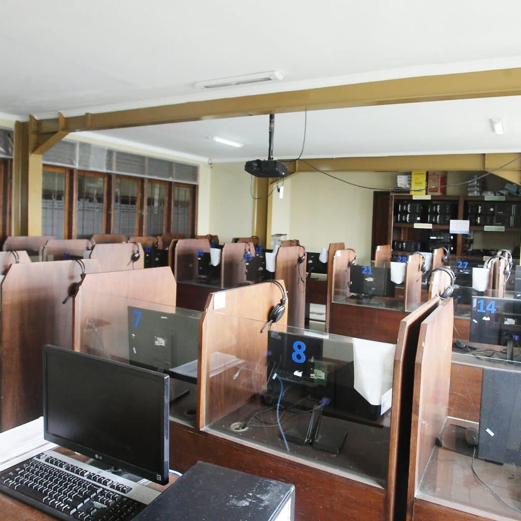 Laboratorium Komputer & Digital Hub