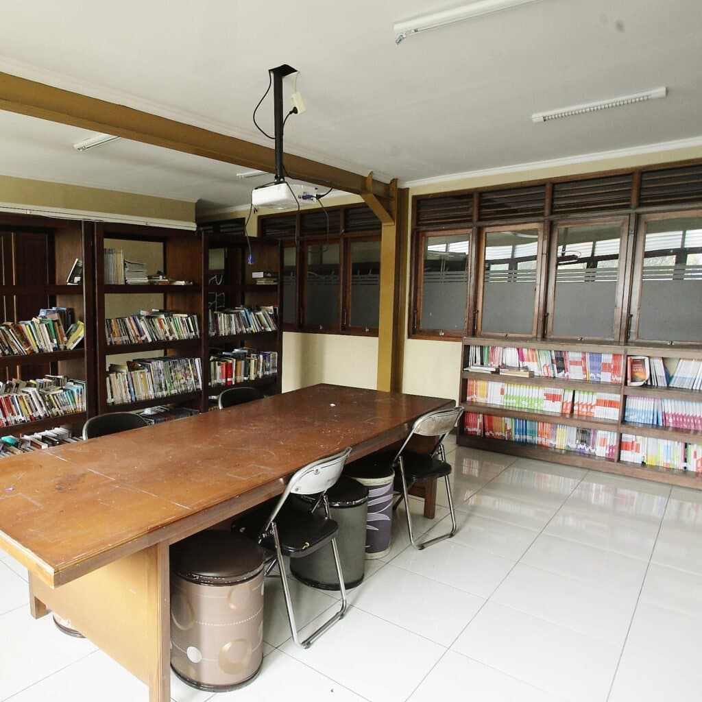 Perpustakaan & Khazanah Literasi