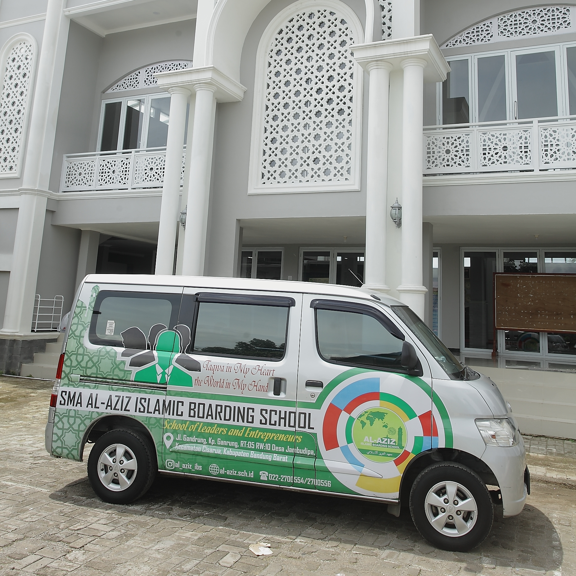 Mobil Sekolah